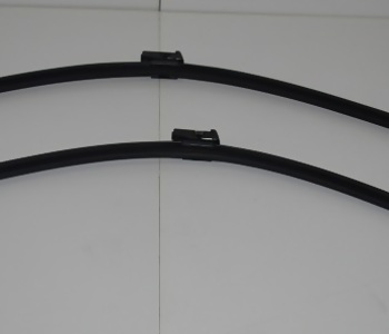 {Katagori} / SİLECEK SİLGİ SÜPÜRGESİ 73CM--73CM 2929C MUZ C TİP FORD FOCUS  