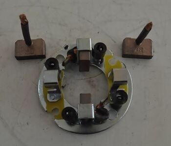 {Katagori} / KÖMÜR TAŞIYICI NİPPONDENSO TİP JASX77-78 HI6371 BHN6140 KİA BONGO PERİGO  